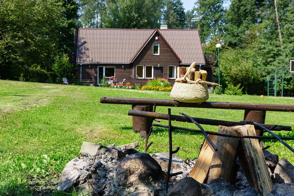 Gasthaus Poilsio Baze Latežeris Exterior foto